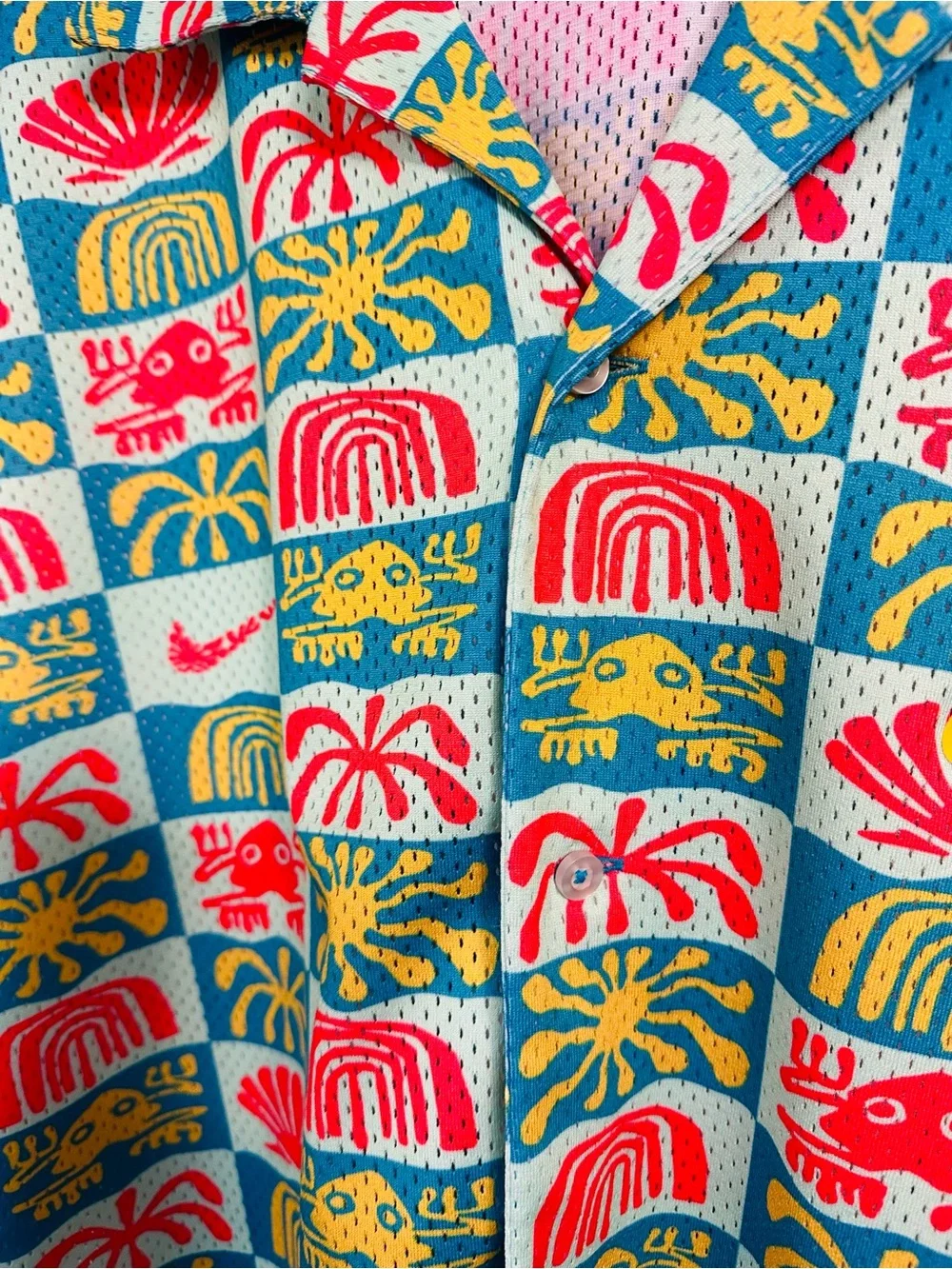 Nike Men’s Mesh Hawaiian Resort Camp Shirt Tropical Short Sleeve Polo Bold
